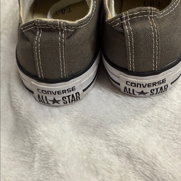 Converse All Star Sneakers 4.5 men 6 women pre-loved - Picture 3 of 5